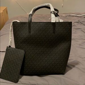 Michael Kors Large tote
